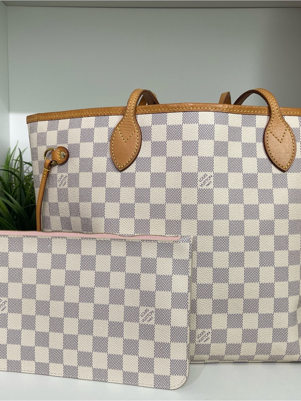 Louis Vuitton Damier Azur Neverfull MM w/ Pouch (Pink Interior)